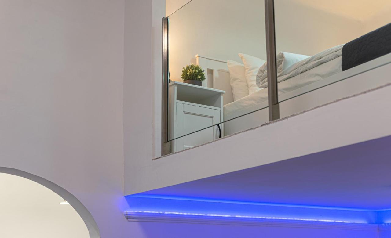 Bella Mia - Entire Apartment Near Liszt Ferenc Ter Budapest Exteriör bild